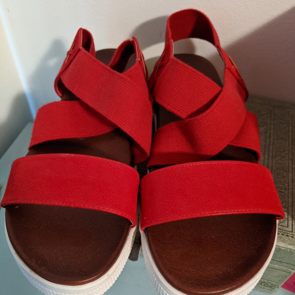 Torrid sandals size 6.5W